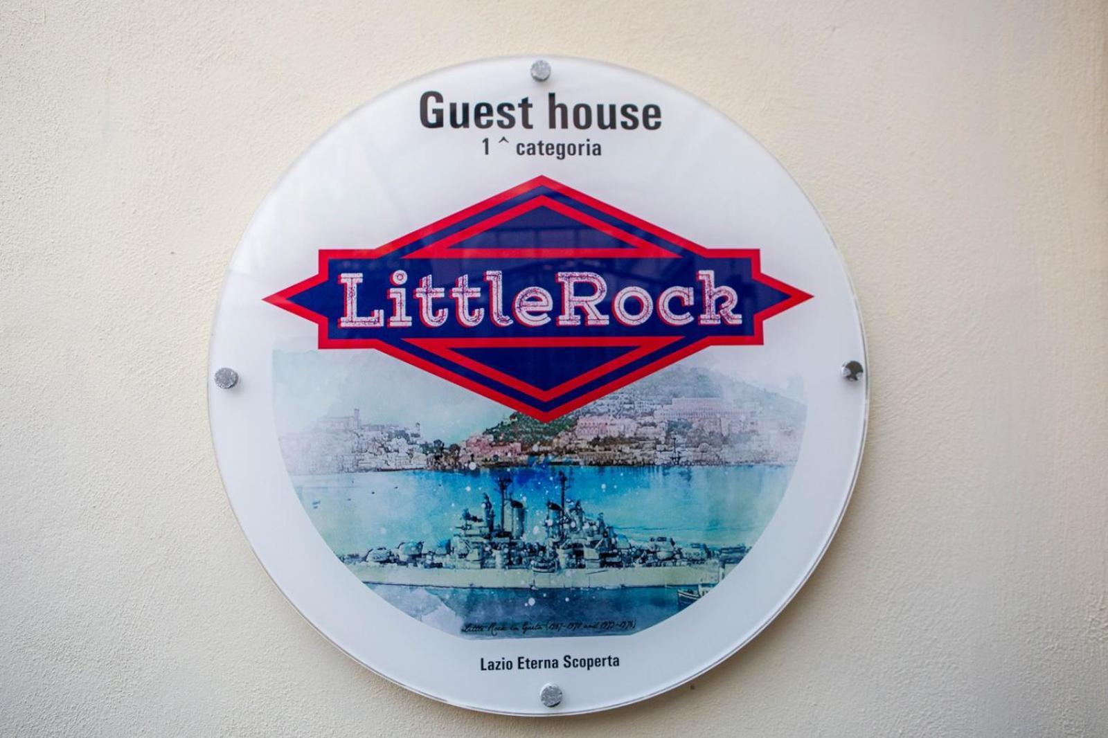 Little Rock Guest House Gaeta Exteriör bild